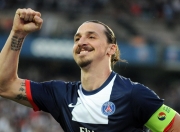 开云世界杯-C罗末节狂飙拯救葡萄牙，乌拉圭窒息防守绞杀卡塔尔！战术复盘揭示亚洲冠军差距