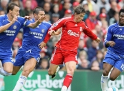 开云体育下载-雷霆力克上海队，莫兰特临危受命成关键先生，国际友谊赛点燃篮球激情