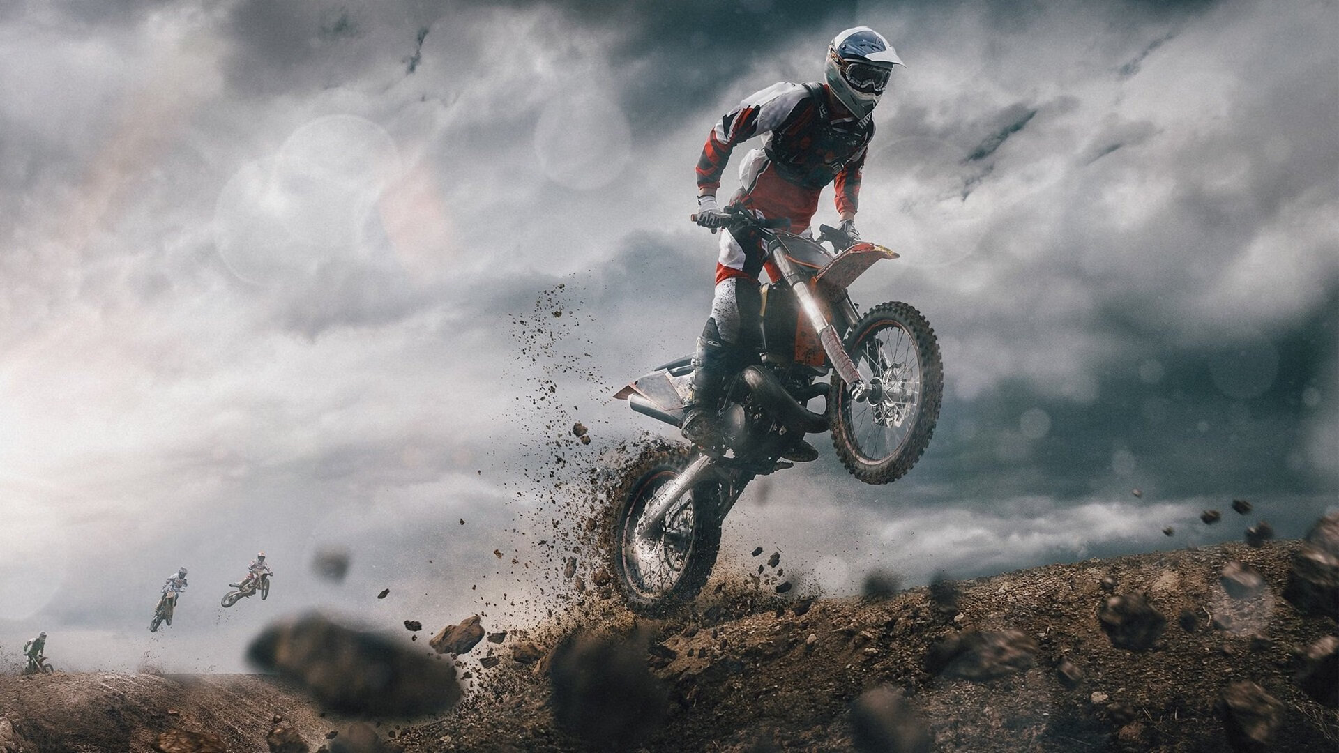 红蓝大战惊天逆转！阿斯顿马丁绝境翻盘雷诺，勒克莱尔演绎法拉利引擎的复仇