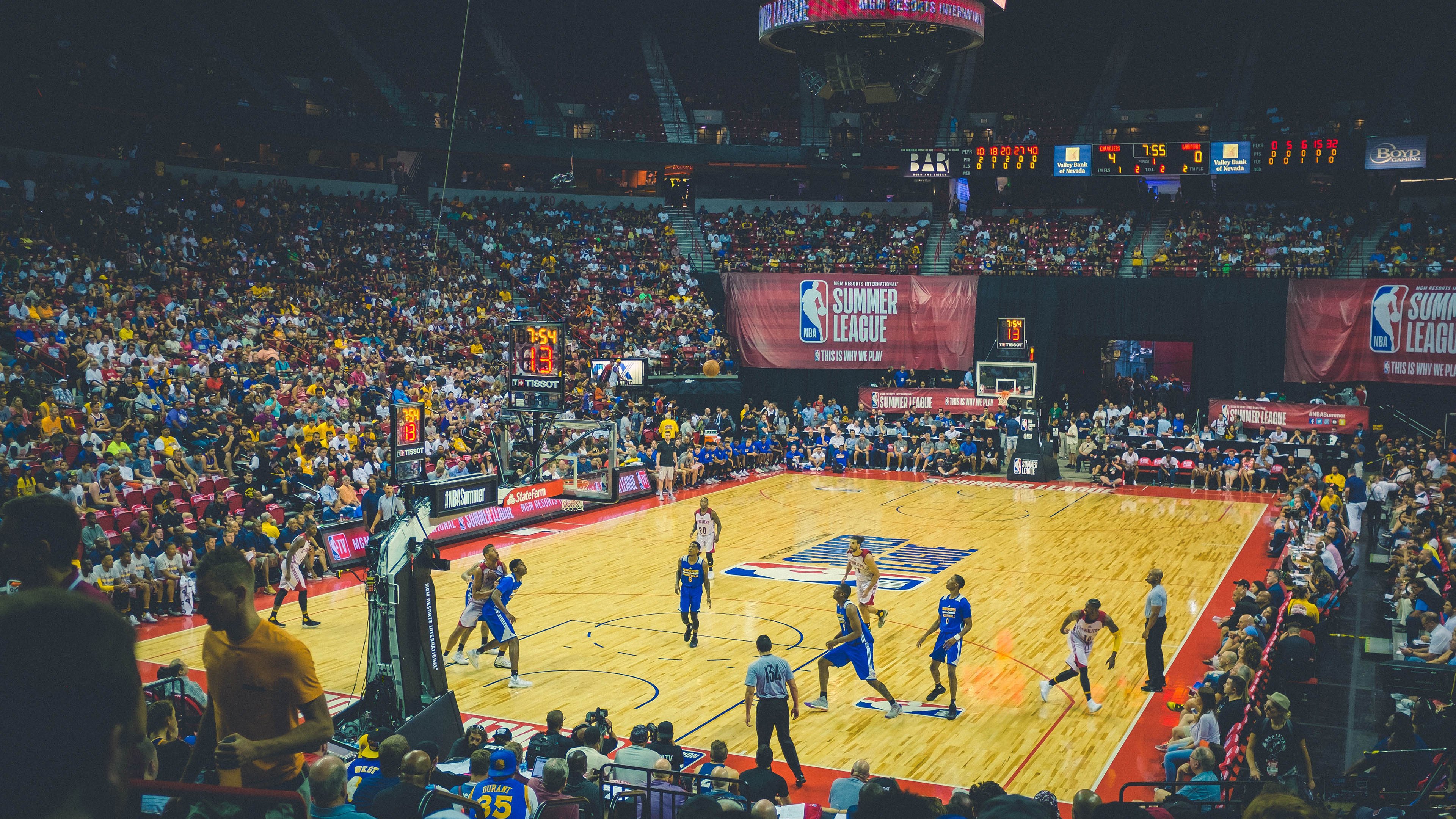 塔图姆赛后评分拉满！热火VS湖人激战成背景板，自媒体独家深度解析